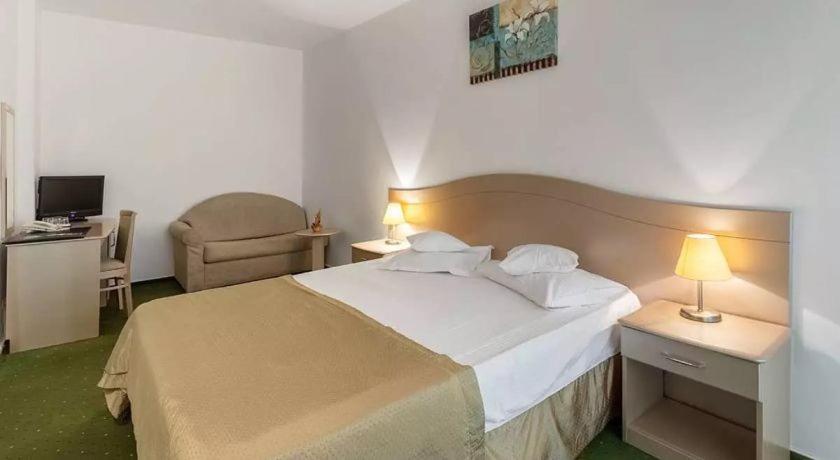 Bran Brad Bega By Steaua De Mare Hotel Eforie Nord Exterior photo